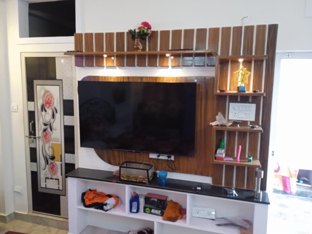 Dziire Service Apartment Hyderabad Eksteriør billede