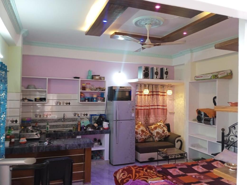 Dziire Service Apartment Hyderabad Eksteriør billede