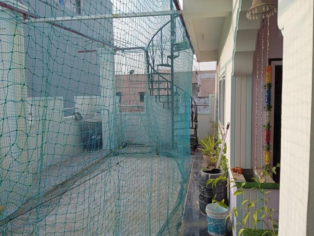 Dziire Service Apartment Hyderabad Eksteriør billede
